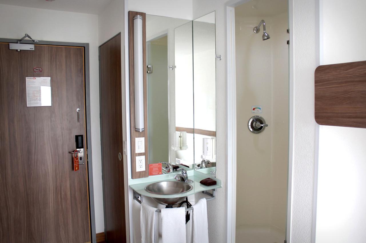 Hotel Hi! Santa Catarina Extérieur photo